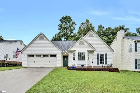 203 Great Oaks Way, Simpsonville, SC 29680