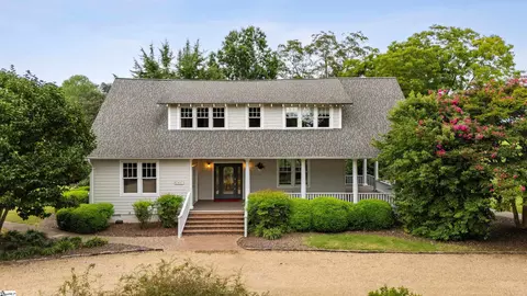 10490 New Cut Rd, Campobello, SC 29322