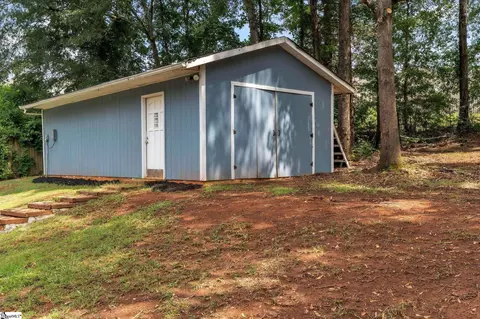 Exterior - 110 Cherokee Rd, Easley, SC 29642 photo 3 of 8