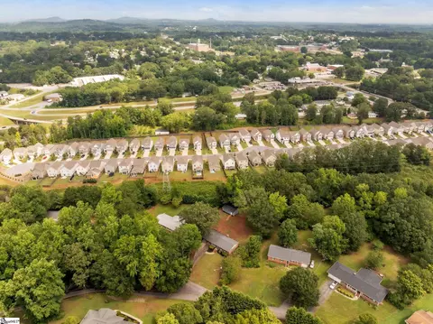View/Area - 110 Cherokee Rd, Easley, SC 29642 photo 3 of 6