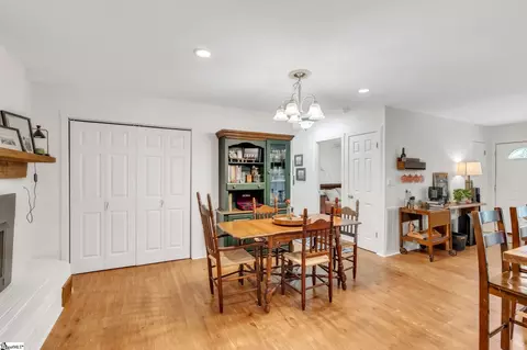 Dining - 110 Cherokee Rd, Easley, SC 29642 photo 1 of 3
