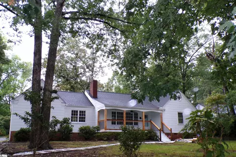 320 Briarwood Rd, Spartanburg, SC 29301