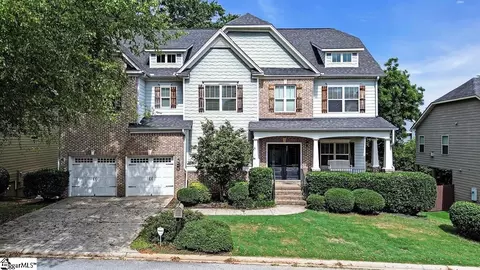 10 Verona Cir, Simpsonville, SC 29681