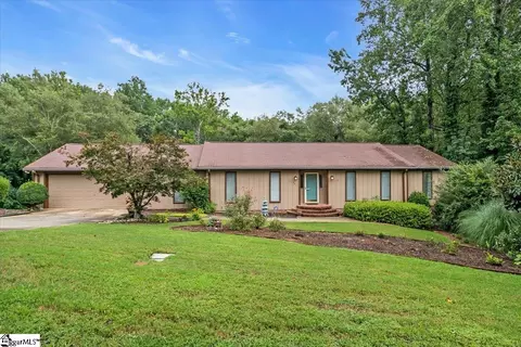 301 E Kenilworth Dr, Greenville, SC 29615