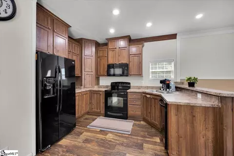 362 Emory Rd, Cowpens, SC 29330 photo 6