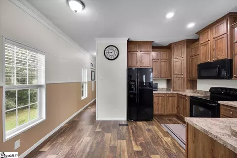 362 Emory Rd, Cowpens, SC 29330 photo 9