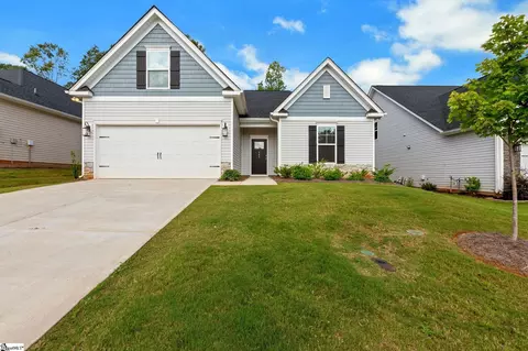 Exterior - 545 Clairbrook Ct, Greer, SC 29651 photo 4 of 5