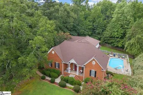 311 Wood Rd, Taylors, SC 29687