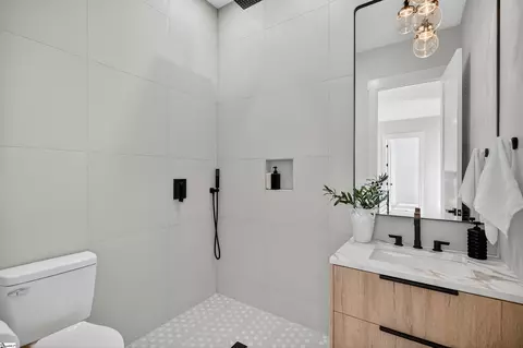 Bath - 320 Liberty Hill Rd, Greer, SC 29651 photo 1 of 6