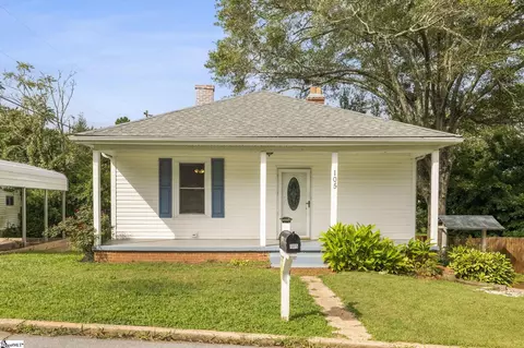 105 Margaret St, Easley, SC 29640