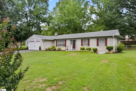 5 Wisteria Ln, Piedmont, SC 29673