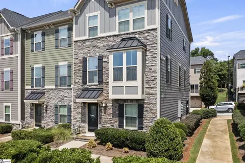 15 Itasca Dr, Greenville, SC 29609