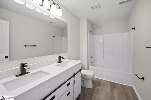Bath - 1016 Scott Rd, Anderson, SC 29621 photo 1 of 1