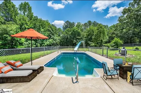 Exterior - 1016 Scott Rd, Anderson, SC 29621 photo 4 of 7