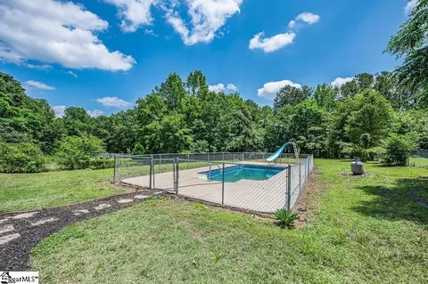 Exterior - 1016 Scott Rd, Anderson, SC 29621 photo 3 of 7