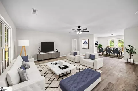 Living - 1016 Scott Rd, Anderson, SC 29621 photo 1 of 2