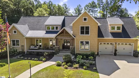 157 Gravley Rd, Pickens, SC 29671