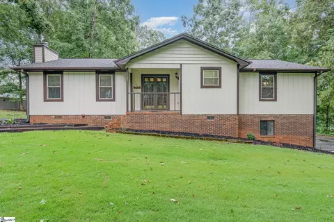 105 Rollingwood Way, Easley, SC 29640