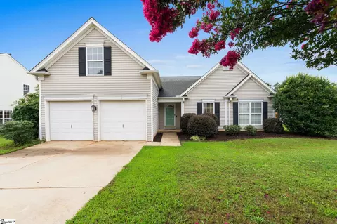 2 Grayhawk Way, Simpsonville, SC 29681