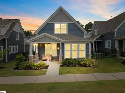 54 Cottage Knoll Cir, Greenville, SC 29609