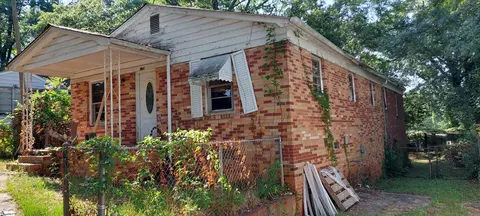 135 Glenn Rd, Greenville, SC 29607