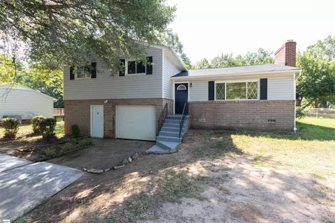 110 E Belvedere Rd, Greenville, SC 29605