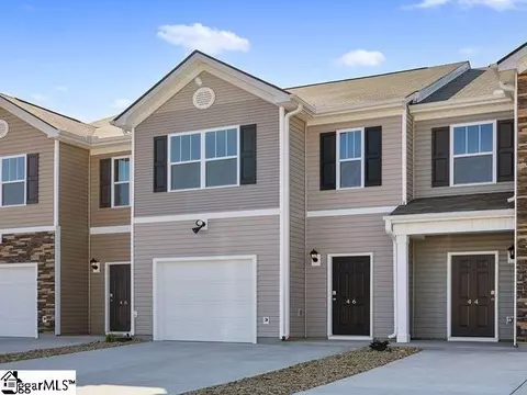 46 Sunriff Ct, Greer, SC 29651 photo 2