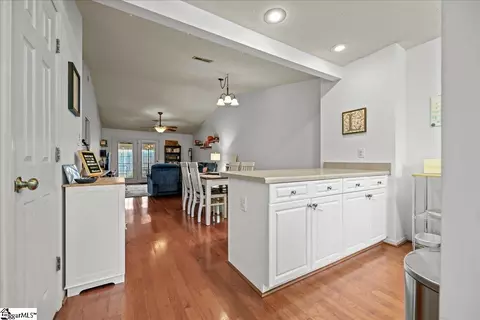 3040 Combray Cir, Florence, SC 29501 photo 4