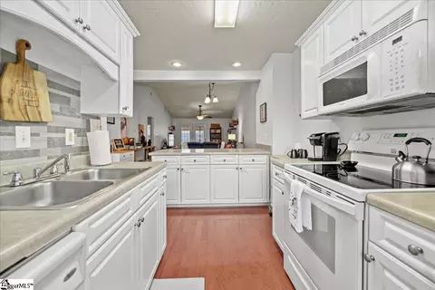 3040 Combray Cir, Florence, SC 29501 photo 11