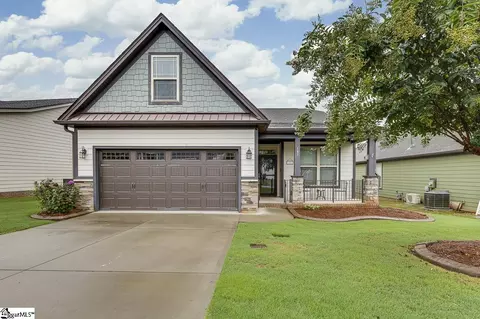 187 Bur Oak Dr, Taylors, SC 29687