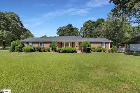 302 Portsmouth Dr, Greenville, SC 29617