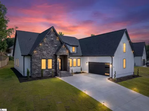 6 Aetna Springs Ct, Taylors, SC 29687