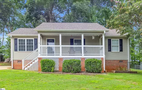 94 Lakeshore Dr, Easley, SC 29642