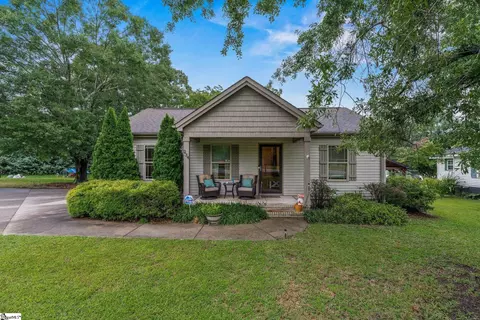 234 N Suber Rd, Greer, SC 29651