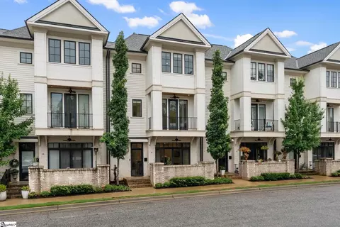 46 Claussen950 Ave, Greenville, SC 29601