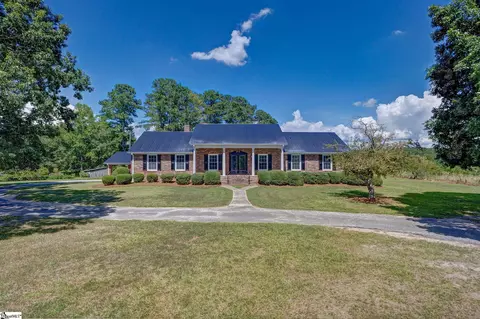 322 Ranch Ests, Laurens, SC 29360