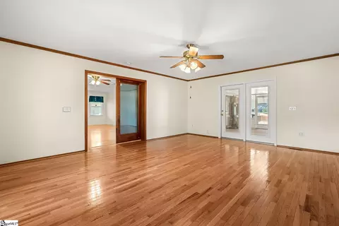 Living - 4 River Dr, Williamston, SC 29697 photo 10 of 10