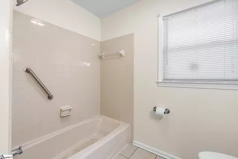 Bath - 4 River Dr, Williamston, SC 29697 photo 7 of 7