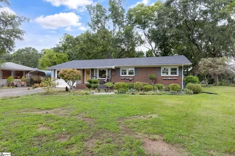 137 Selwyn Dr, Anderson, SC 29625