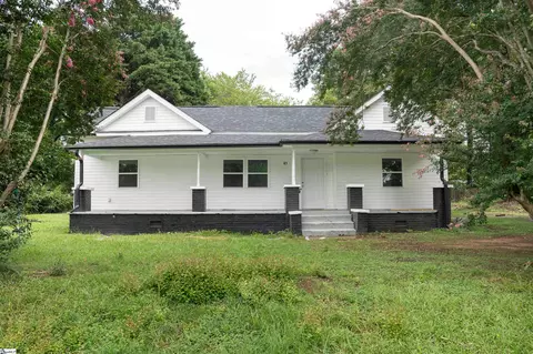 41 Gosnell Ave, Inman, SC 29349