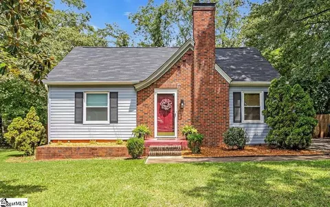 145 Cambridge Cir, Spartanburg, SC 29306