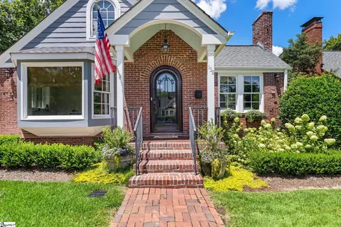 138 Lanneau Dr, Greenville, SC 29605