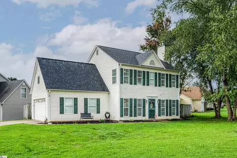 258 W Pheasant Hill Dr, Duncan, SC 29334
