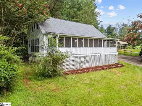 714 Nine Times Rd, Pickens, SC 29671