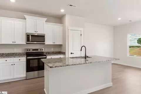 Kitchen - 1208 Crested Iris St, Moore, SC 29369 photo 2 of 2