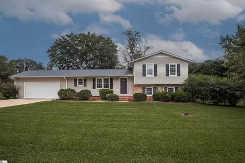 101 Shagbark Ct, Simpsonville, SC 29680