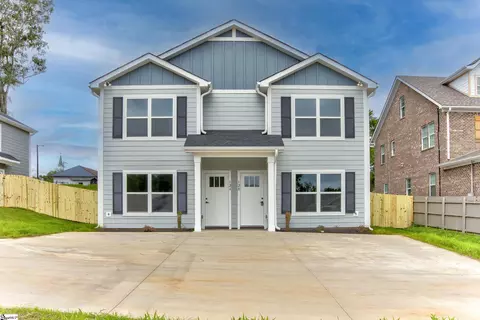 12 Catawba Ave, Greenville, SC 29611