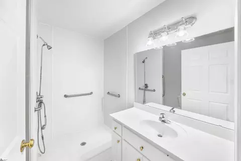 Bath - 800 Old Cedar Rock Rd, Easley, SC 29640 photo 3 of 5