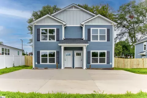 18 Catawba Ave, Greenville, SC 29611