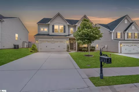 251 Chestatee Ct, Simpsonville, SC 29680